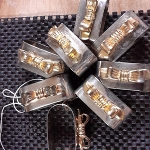 HOLIDAY TABLE SCAPE NAPKIN HOLDERS  8